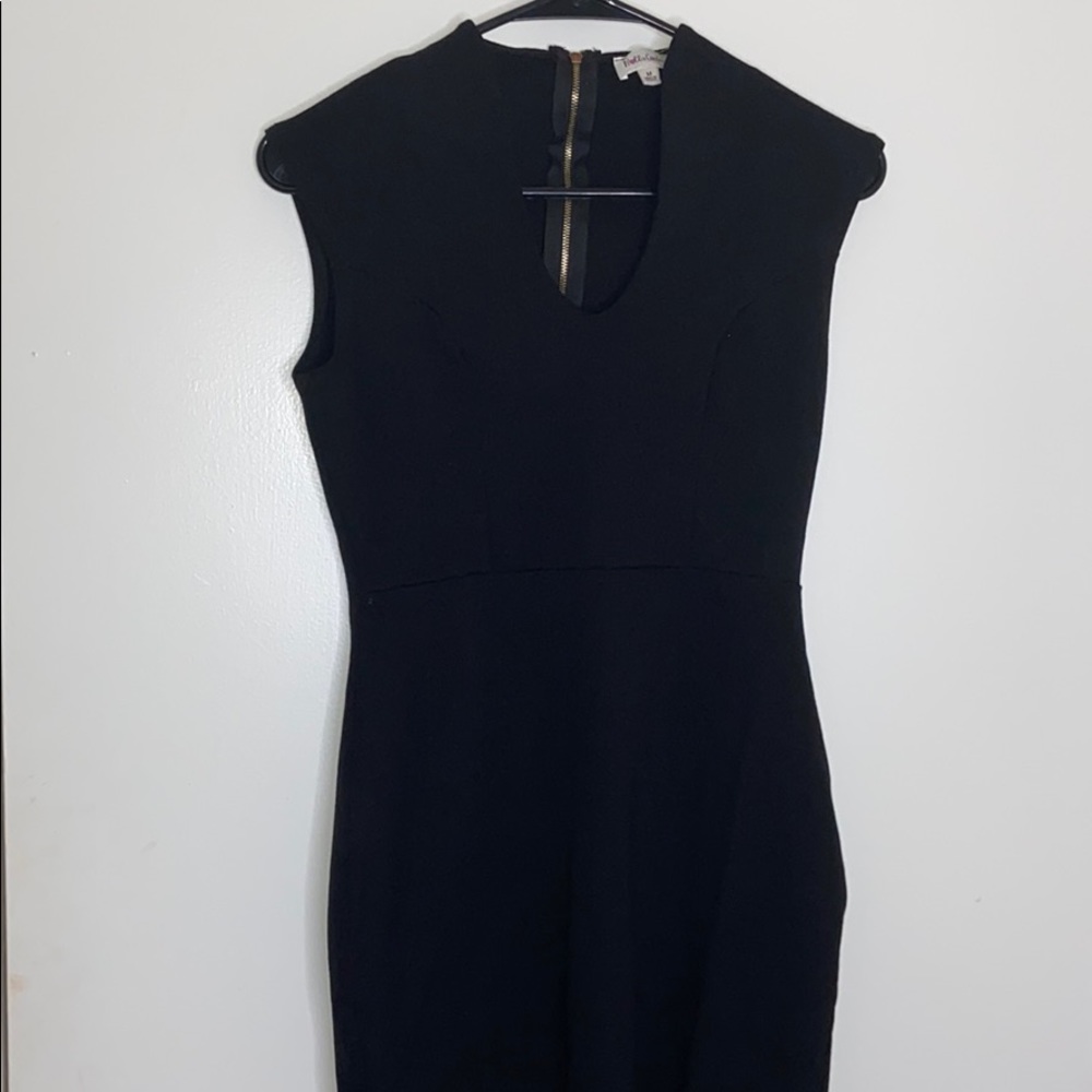 CLASSY BLACK DRESS